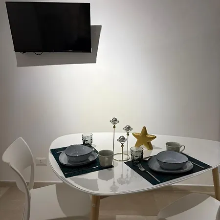 Vicolo 13 Apartment *